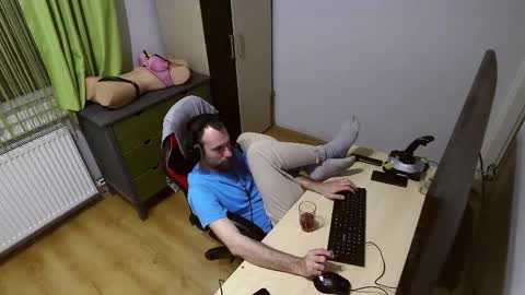 Jane and Findo online show from March 8, 6:37 pm