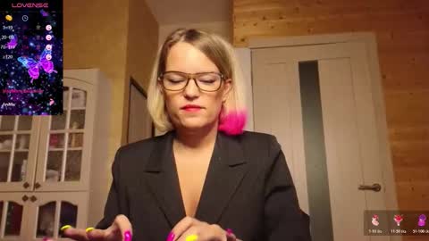 Lady online show from October 21, 5:01 am