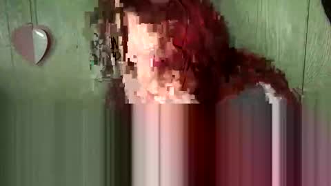 Snapshot of findommefoxi chatting on February 1, 6:40 pm findommefoxi online show from February 1, 6:40 pm