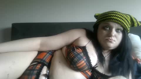 Snapshot of findommefoxi chatting on September 8, 11:04 pm findommefoxi online show from September 8, 11:04 pm