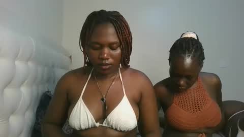 melanie online show from November 1, 2:01 am