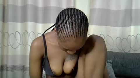 fine_queen12 online show from January 20, 5:04 am