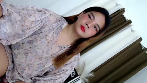 Jasmine online show from November 18, 11:35 am