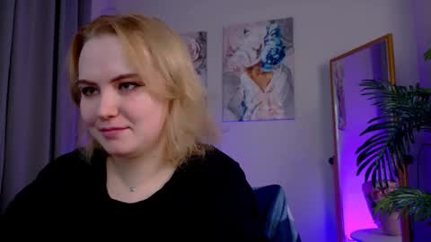 Fiona online show from March 23, 9:53 pm