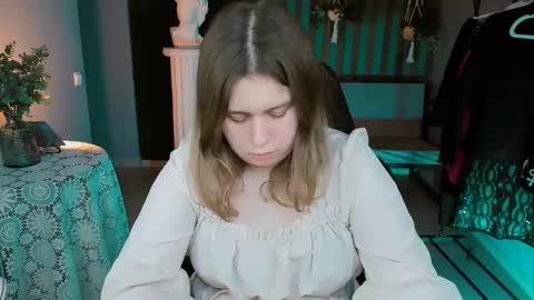 fiora online show from February 28, 12:42 pm