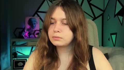 fiora online show from October 13, 1:35 pm