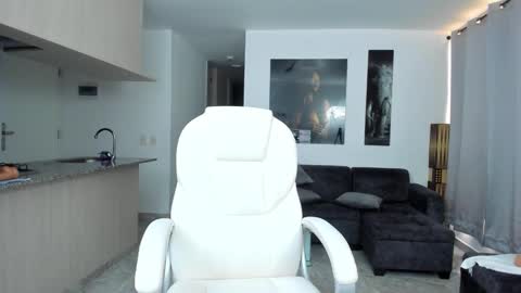 fiore   online show from February 17, 10:49 pm