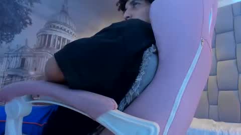 fire_boy69 online show from October 24, 4:46 am