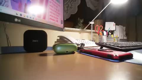 fire_hotmen online show from April 18, 7:40 pm