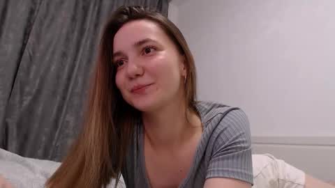 fireflies_fly_ online show from November 12, 7:05 pm