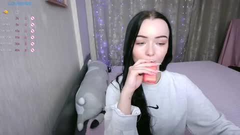 Sasha EmiAlex pvt open  online show from February 16, 5:15 pm