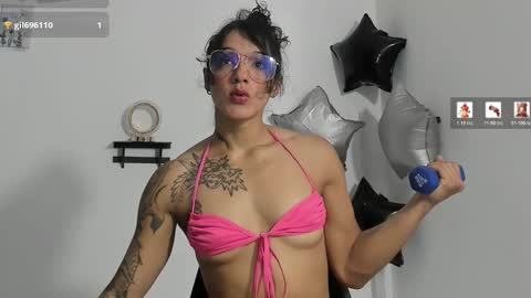 fit_valkiria online show from February 20, 8:22 pm