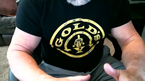 fitguy40 online show from January 10, 9:31 pm