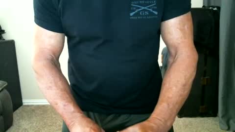 fitguy40 online show from July 19, 7:27 pm