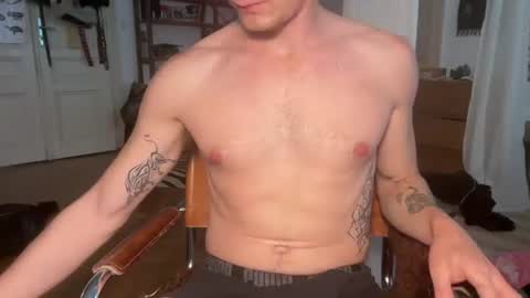 fituniformguy online show from June 14, 5:09 am