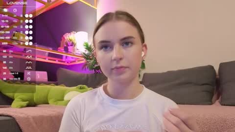 Snapshot of flexi_pixie chatting on October 10, 11:27 am Leia online show from October 10, 11:27 am