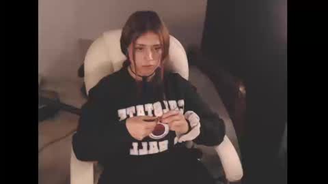 flor3citarockera online show from March 13, 5:05 pm