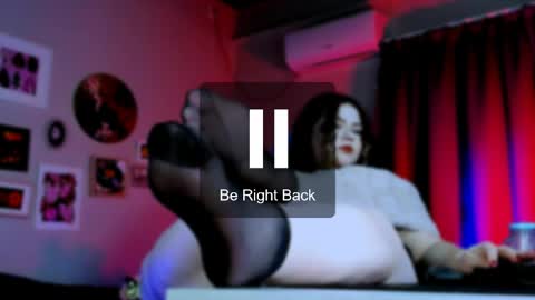 florenceanderson_ online show from April 4, 5:42 pm