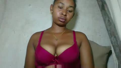 florencia011 online show from April 20, 7:28 pm