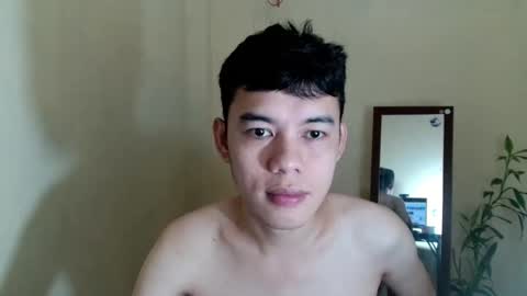 Snapshot of floriankeirxx_ chatting on October 23, 1:51 am floriankeirxx_ online show from October 23, 1:51 am