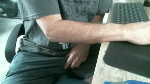 Floridasunmale online show from February 19, 1:32 pm