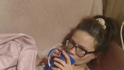 say meow and send tip  online show from December 5, 12:32 am