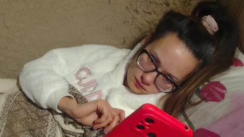 Snapshot of flowercandydoll chatting on December 14, 7:03 pm say meow and send tip  online show from December 14, 7:03 pm