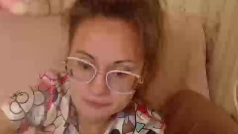 say meow and send tip  online show from July 28, 7:39 pm