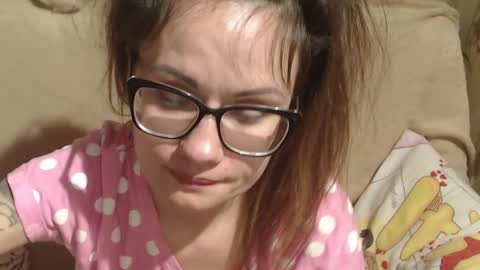Snapshot of flowercandydoll13 chatting on March 12, 10:28 pm say meow and send tip online show from March 12, 10:28 pm