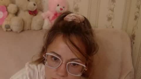 say meow  and  send tip  online show from June 22, 3:41 pm