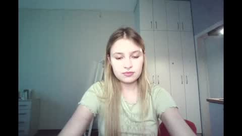 flowflirtx online show from June 14, 1:13 pm