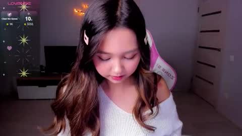 Snapshot of fluffy_rose chatting on October 6, 3:19 pm Rose online show from October 6, 3:19 pm