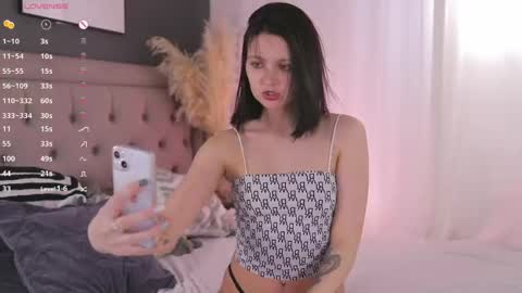 LilLisa online show from April 15, 3:37 pm