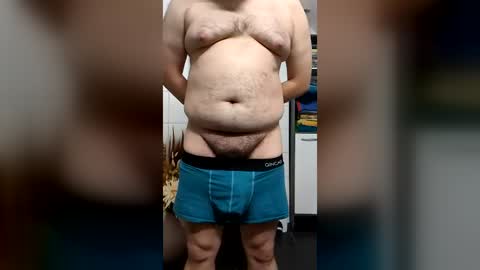 fluffybutt_ online show from August 1, 9:05 pm