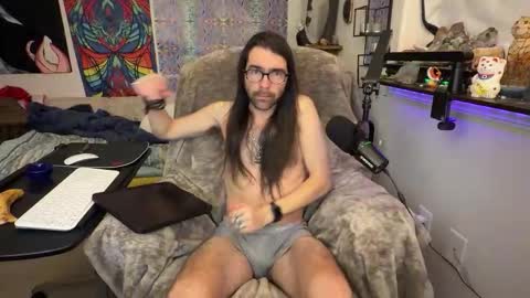 Chris online show from February 9, 11:03 am