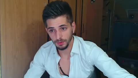 independent model online show from September 21, 6:12 pm