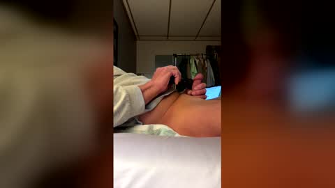 foodforcatfists online show from April 29, 5:56 am