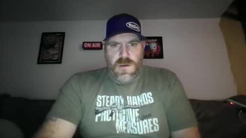 footballtroyg online show from February 21, 4:26 am