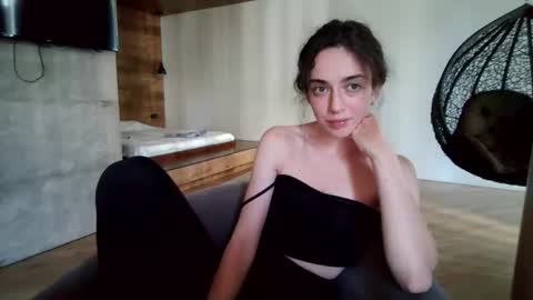 forbiddennvelvet online show from July 28, 1:43 pm