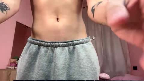 forever_eren online show from October 27, 8:53 pm