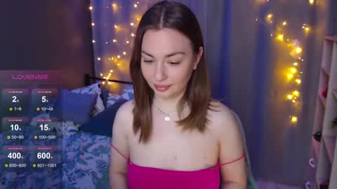 Julia online show from December 7, 3:31 am