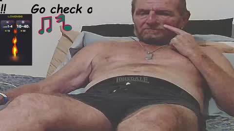 Snapshot of forexxxx_man chatting on October 22, 2:48 am doc online show from October 22, 2:48 am