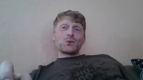 Snapshot of forgotten_lover chatting on October 20, 2:33 pm forgotten_lover online show from October 20, 2:33 pm