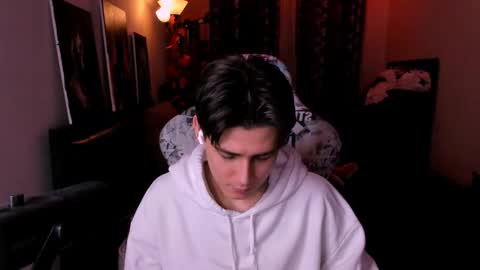 Foxicfu online show from March 29, 4:08 pm