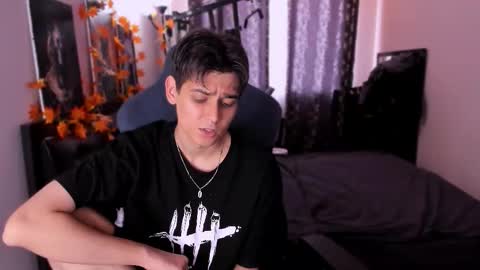 Foxicfu online show from November 13, 9:23 am