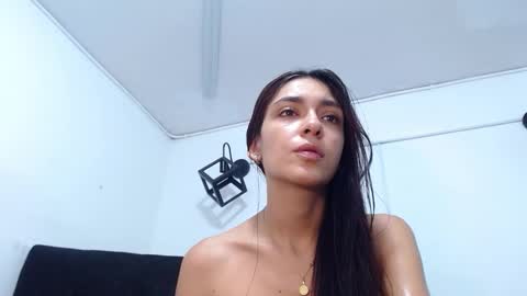 foxxy_and_lion online show from February 24, 12:19 pm