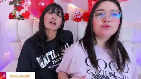 FOXY AND BUNNY online show from February 25, 5:22 am