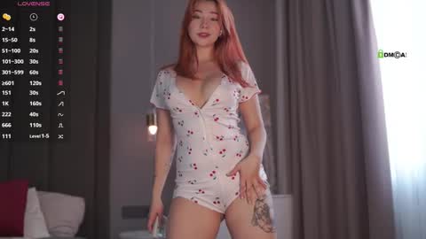 foxylovesyou online show from March 13, 7:44 am