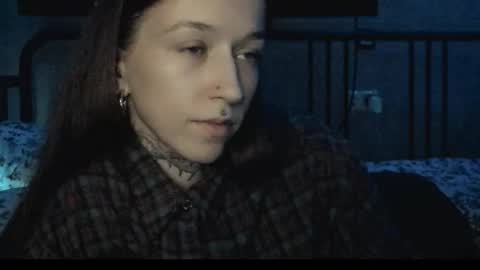 fran_bow online show from February 19, 8:52 pm