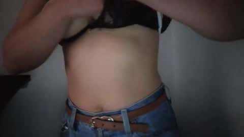 Snapshot of francescaasmith chatting on October 17, 10:36 pm Francesca online show from October 17, 10:36 pm